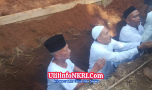 Suasana Haru di Surade, Ibunda Kepala Dinas PU Sukabumi Tutup Usia