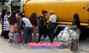 Anggota Komisi V DPR RI Dari Gerinda, Marlyn Maisarah Bantu Air Bersih untuk Warga Babakan Madang